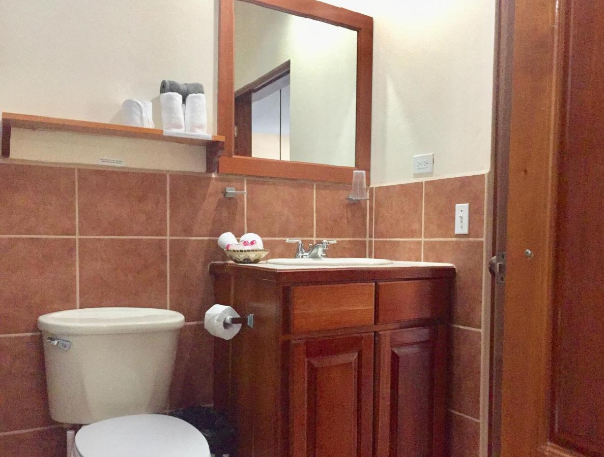 Pura Vida Inn Caye Caulker Εξωτερικό φωτογραφία