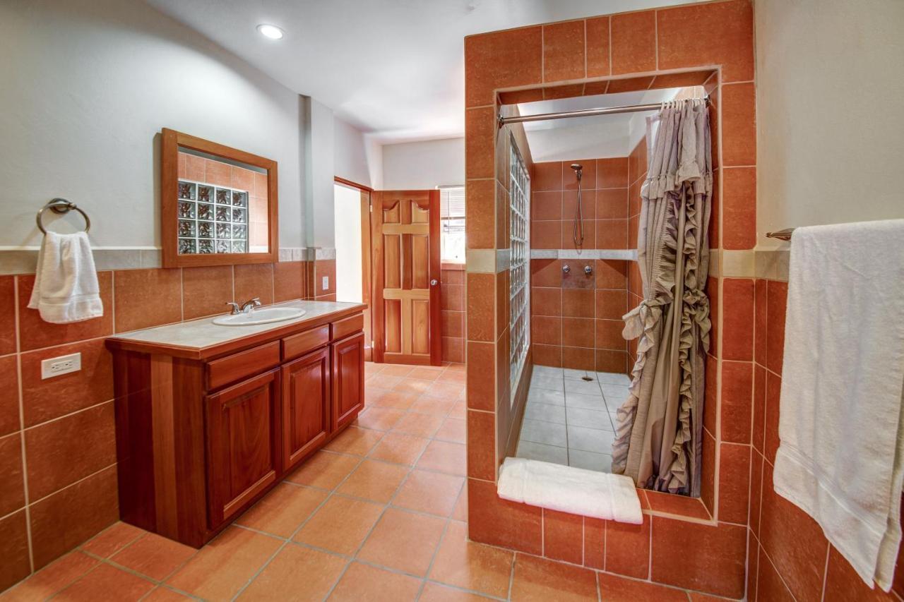 Pura Vida Inn Caye Caulker Εξωτερικό φωτογραφία