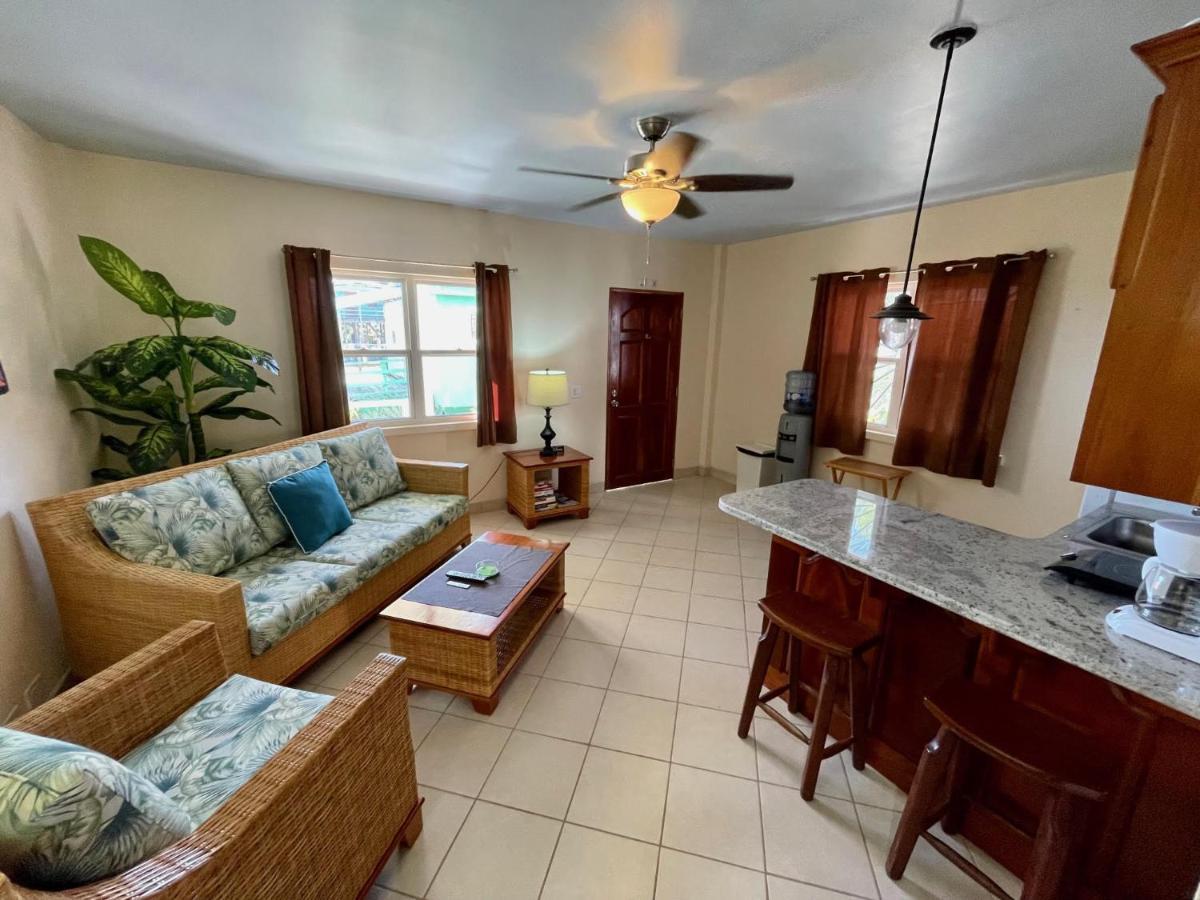 Pura Vida Inn Caye Caulker Εξωτερικό φωτογραφία